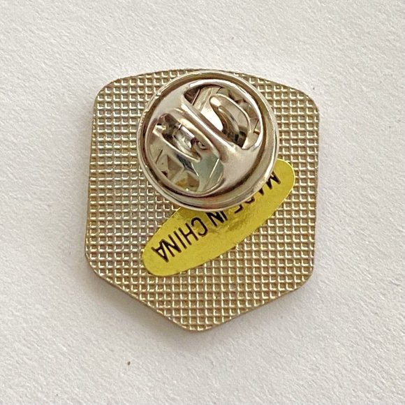 US Army Combat 82nd Airborne AA Devil Brigade Crest DUI DI Enamel Pin 7/8” - Picture 3 of 5